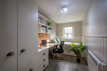 6 bed Townhouse Deluxe - Image 4